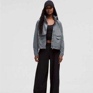 Lululemon Always Effortless Lightweight Grey Oasis Cropped Jacket 6